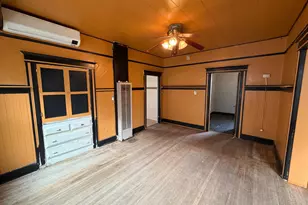 230 W 18th St, Merced, CA 95340 - Photo 6