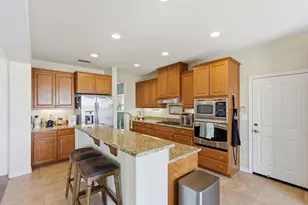 933 Abbotsford Ct, Plumas Lake, CA 95961 - Photo 10