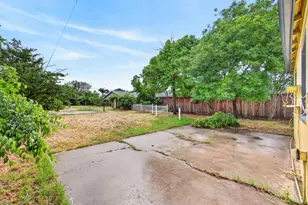 2600 Connie Dr, Sacramento, CA 95815 - Photo 40