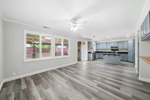 8252 Crichton Way, Elk Grove, CA 95758 - Photo 22