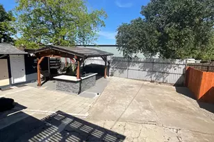 1123 E Park St, Stockton, CA 95205 - Photo 34