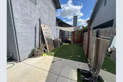 1541 Camphor Way, Lodi, CA 95242 - Photo 28