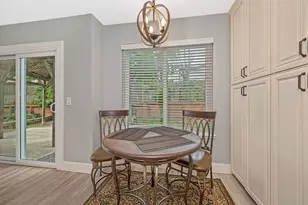 8443 Lost River Ct, Antelope, CA 95843 - Photo 12