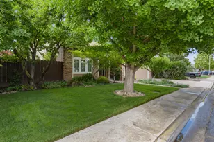 1325 Forest Dr, Turlock, CA 95380 - Photo 12