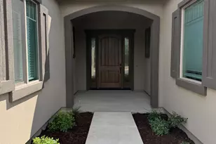 8698 N Privado Ct, Hilmar, CA 95324 - Photo 2