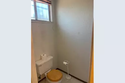 8366 Langtree Way, Sacramento, CA 95823 - Photo 18