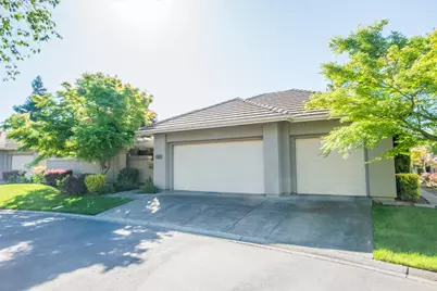 9512 Golf Course Lane, Elk Grove, CA 95758 - Photo 12