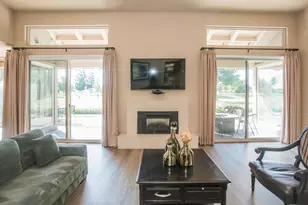 9512 Golf Course Ln, Elk Grove, CA 95758 - Photo 20