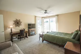 9512 Golf Course Ln, Elk Grove, CA 95758 - Photo 36