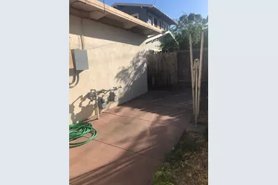 935 W Harding Way, Stockton, CA 95203 - Photo 12