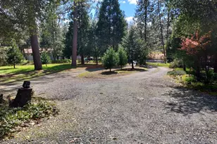 19390 Ferretti Rd, Groveland, CA 95321 - Photo 2