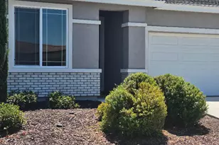 2076 Englebright, Plumas Lake, CA 95961 - Photo 2