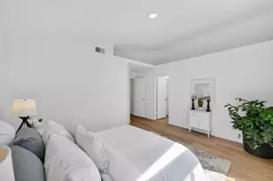 4 San Rogue Ct, Sacramento, CA 95823 - Photo 36