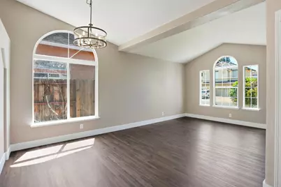 8425 Winterberry Drive, Elk Grove, CA 95624 - Photo 20