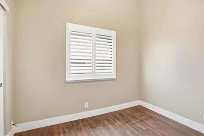8425 Winterberry Drive, Elk Grove, CA 95624 - Photo 26