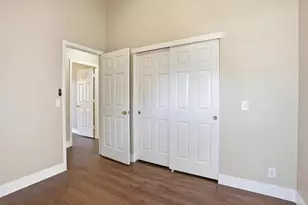 8425 Winterberry Dr, Elk Grove, CA 95624 - Photo 22
