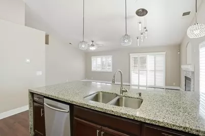 8425 Winterberry Drive, Elk Grove, CA 95624 - Photo 14