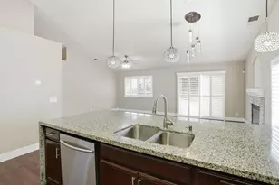 8425 Winterberry Dr, Elk Grove, CA 95624 - Photo 14