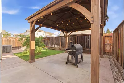 1574 Hearthsong Drive, Manteca, CA 95337 - Photo 32