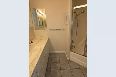 W Ashlan Avenue #25, Fresno, CA 93705 - Photo 36