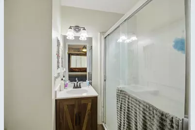 9101 Vernetta Way, Elk Grove, CA 95624 - Photo 20