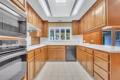 61 Saratoga Circle, Sacramento, CA 95864 - Photo 18