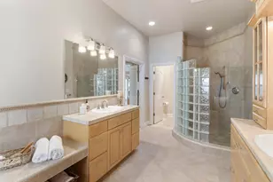 10740 Birch Ranch Dr, Sacramento, CA 95830 - Photo 32