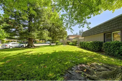 3224 Casitas Bonito, Sacramento, CA 95825 - Photo 34