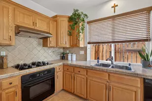 10250 Canadeo Cir, Elk Grove, CA 95757 - Photo 26