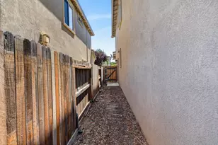 10250 Canadeo Cir, Elk Grove, CA 95757 - Photo 64