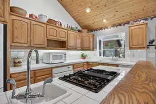 999 Grizzly Way, Arnold, CA 95223 - Photo 18