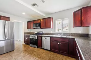 5410 Mendocino Blvd, Sacramento, CA 95820 - Photo 8