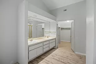 2021 Promontory Point Ln, Gold River, CA 95670 - Photo 32