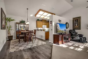 5740 Laguna Park Dr, Elk Grove, CA 95758 - Photo 4