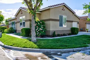 824 El Tesoro Ln, Los Banos, CA 93635 - Photo 4