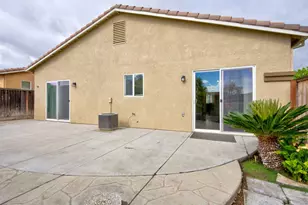 824 El Tesoro Ln, Los Banos, CA 93635 - Photo 32