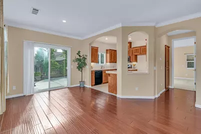824 El Tesoro Lane, Los Banos, CA 93635 - Photo 10