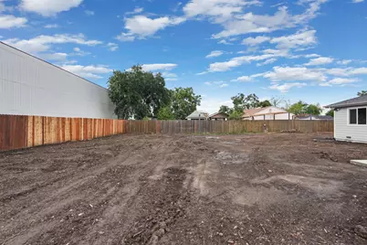 447 N Shasta Avenue, Stockton, CA 95205 - Photo 32