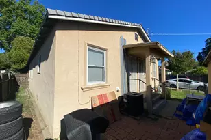 534 Hawthorne St, Yuba City, CA 95991 - Photo 12