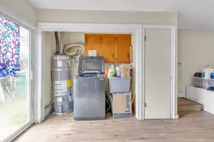 5729 Dewey Dr, Fair Oaks, CA 95628 - Photo 10