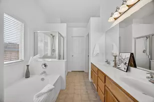 160 Mike Gartrell Cir, Sacramento, CA 95835 - Photo 20