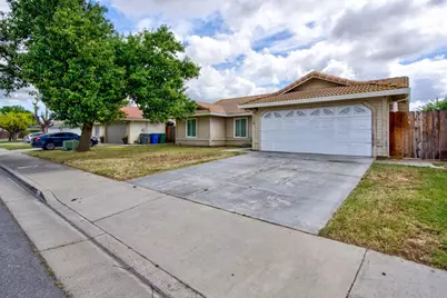 110 2nd Street, Los Banos, CA 93635 - Photo 2