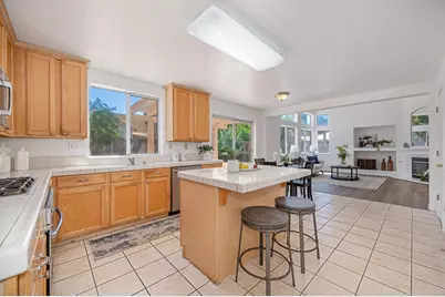 7828 Calzada Way, Elk Grove, CA 95758 - Photo 30