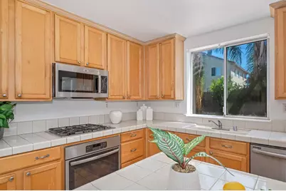 7828 Calzada Way, Elk Grove, CA 95758 - Photo 28