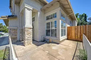 7828 Calzada Way, Elk Grove, CA 95758 - Photo 6