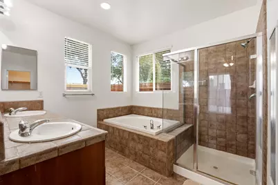 10311 Pedra Do Sol Way, Elk Grove, CA 95757 - Photo 22