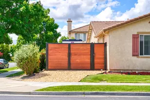 15901 4 Corners Ct, Lathrop, CA 95330 - Photo 2