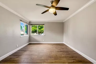 7988 Coral Oak Way, Citrus Heights, CA 95610 - Photo 12