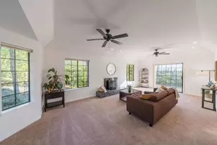 14838 Christophers Pl, Grass Valley, CA 95945 - Photo 8
