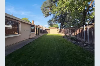9648 Elmira Circle, Sacramento, CA 95827 - Photo 22
